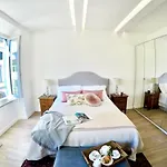 Nr8 - Santa Croce Apartment